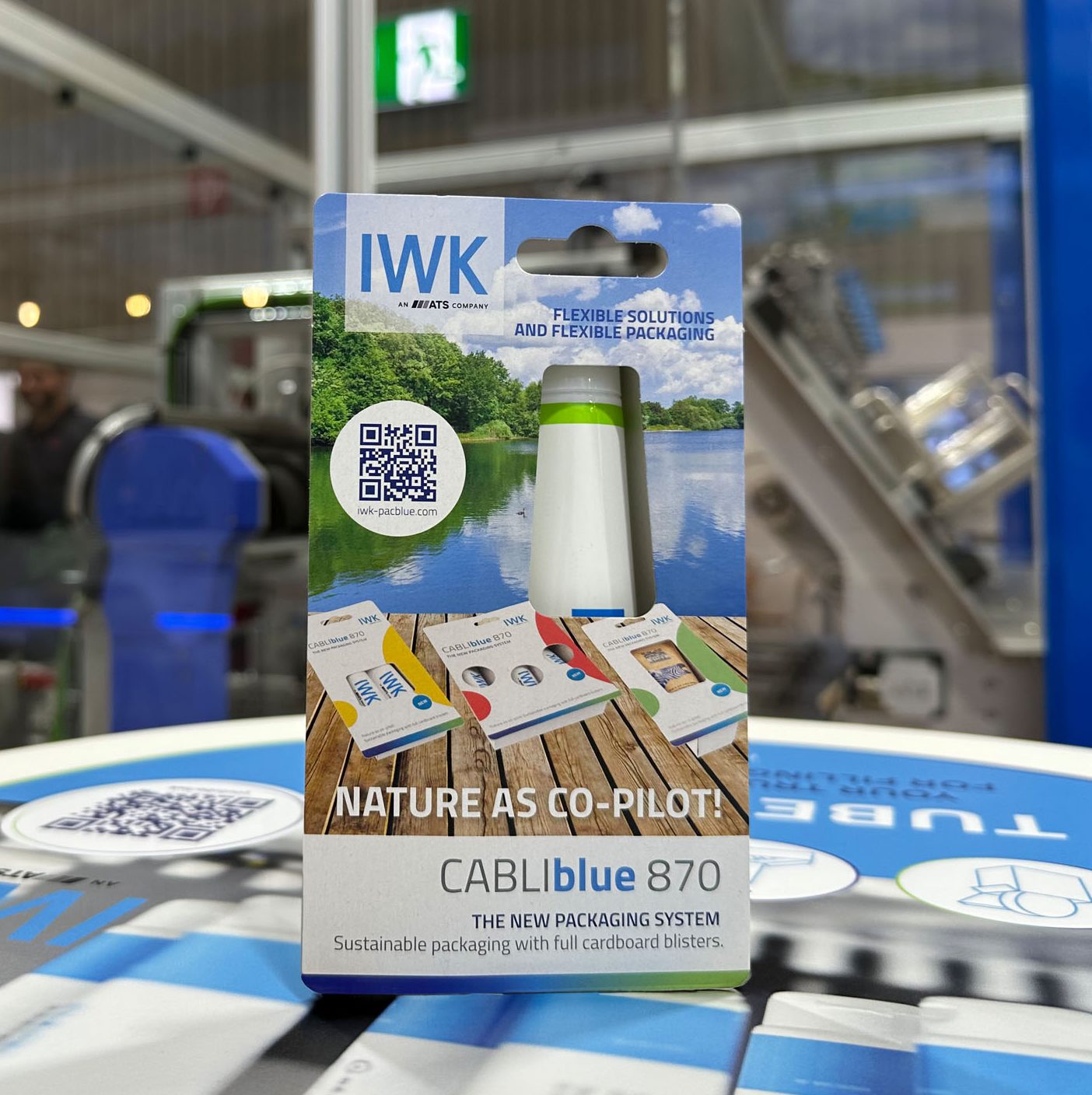 Card2Card-Blisterkarte mit Tube in nachhaltiger Kartonverpackung.